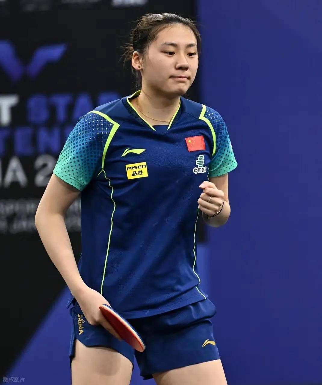 面对年轻且 面对年轻且